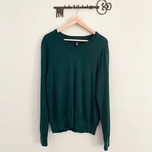 Lands End solid green v-neck men’s medium long sleeve lightweight sweater